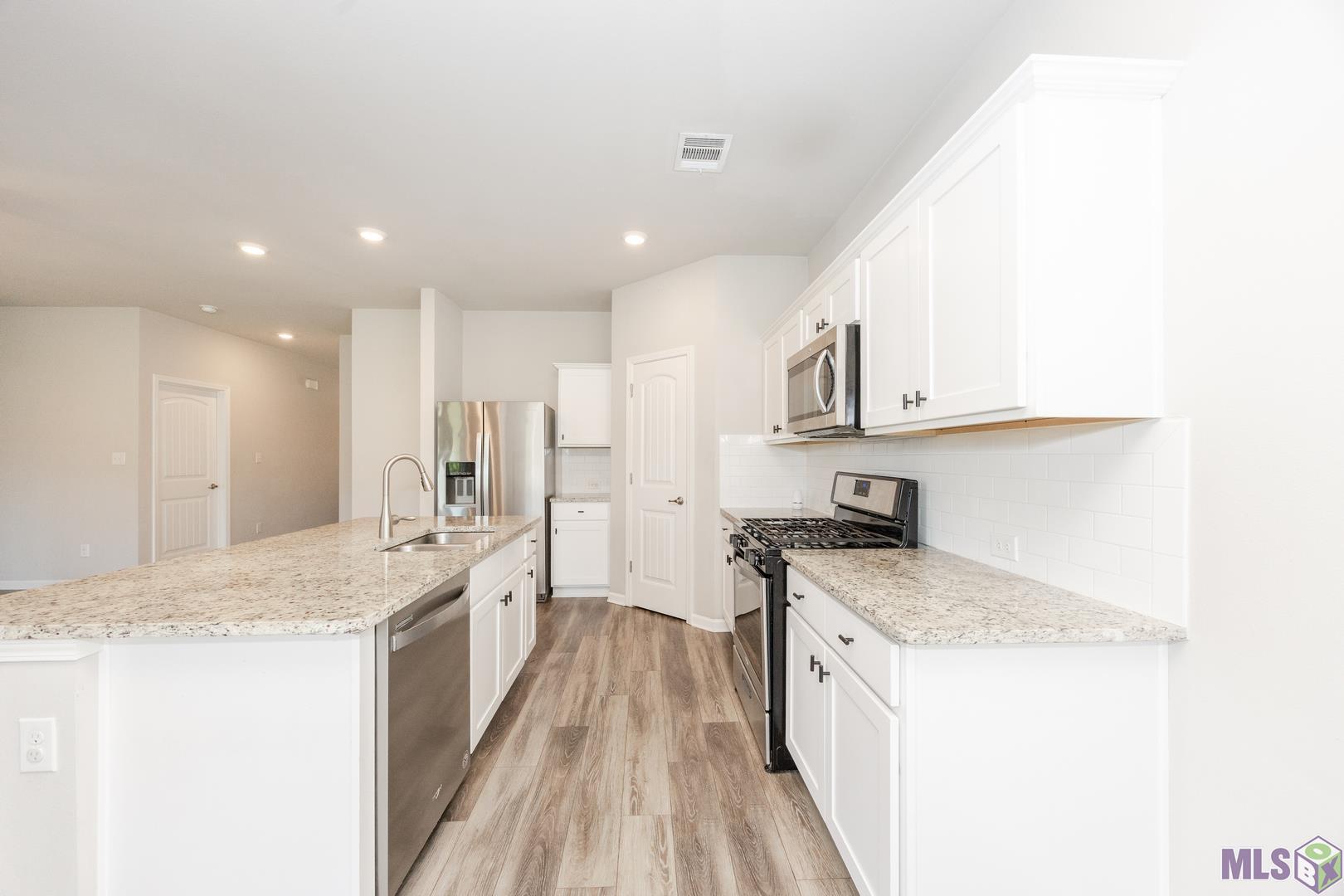 4635 Mendocino Way Baton Rouge, LA 70817 - Photo 8 of 29