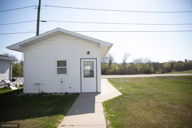 $224,000 | 225 Lincoln Avenue, Crookston, MN 56716