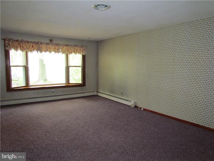 953 Sweetbriar Road Perkasie, PA 18944 - Photo 11 of 25