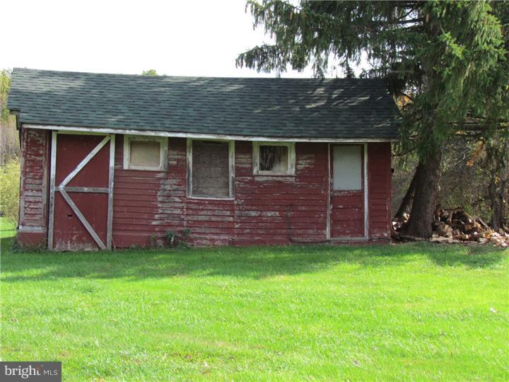 953 Sweetbriar Road Perkasie, PA 18944 - Photo 23 of 25