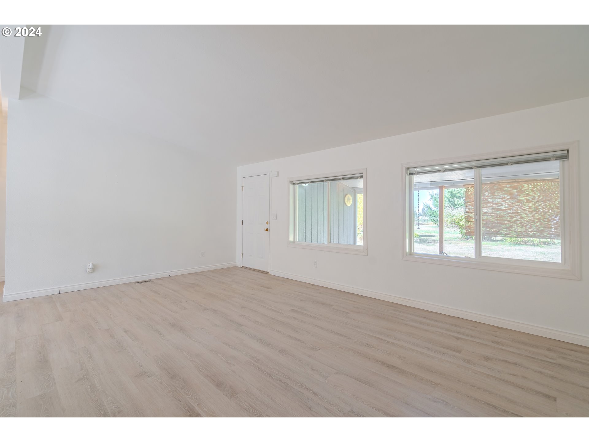 39616 Northeast Christensen Road La Center, WA 98629 - Photo 4 of 48 Gallery Image 4