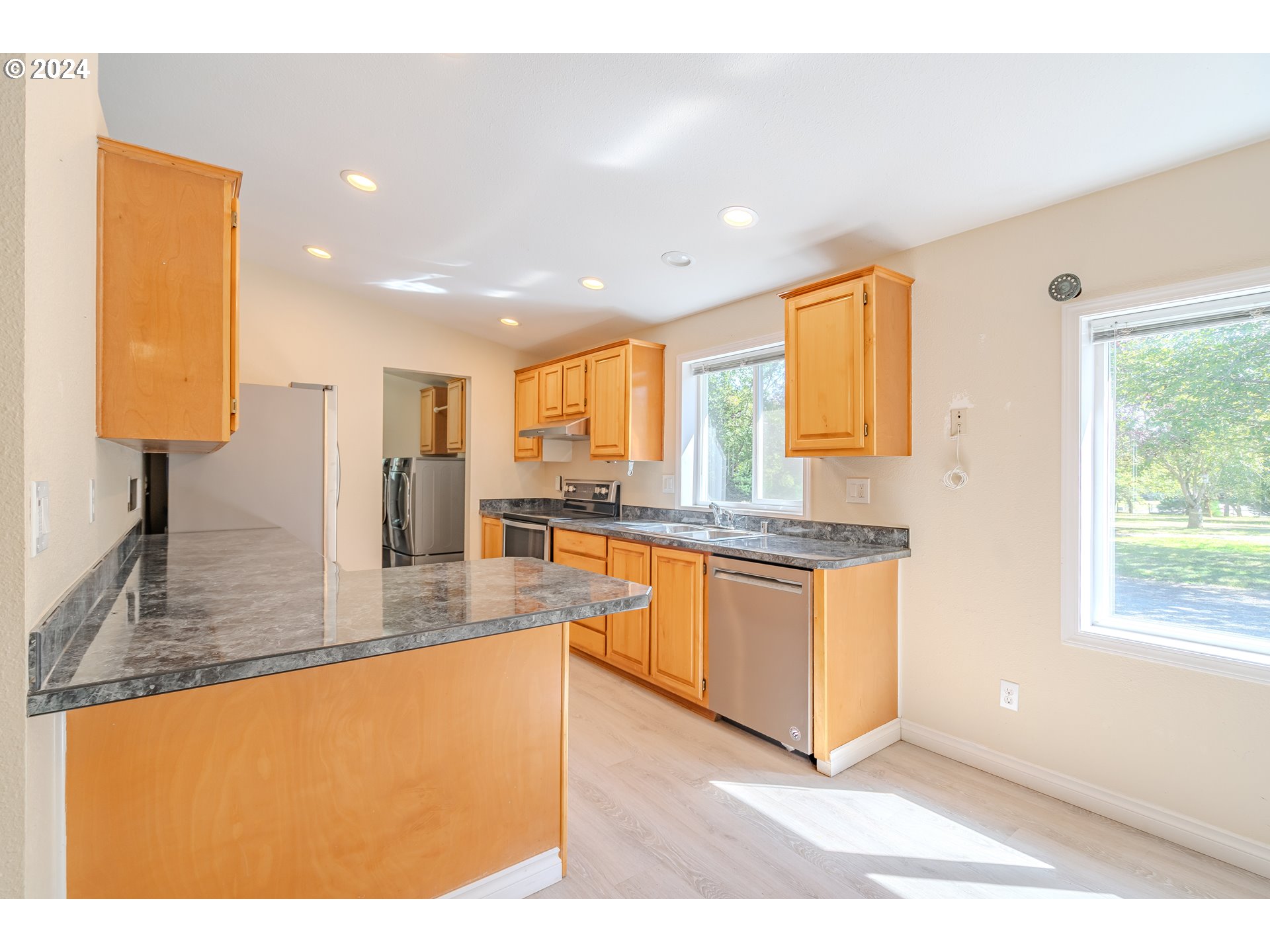 39616 Northeast Christensen Road La Center, WA 98629 - Photo 9 of 48 Gallery Image 9