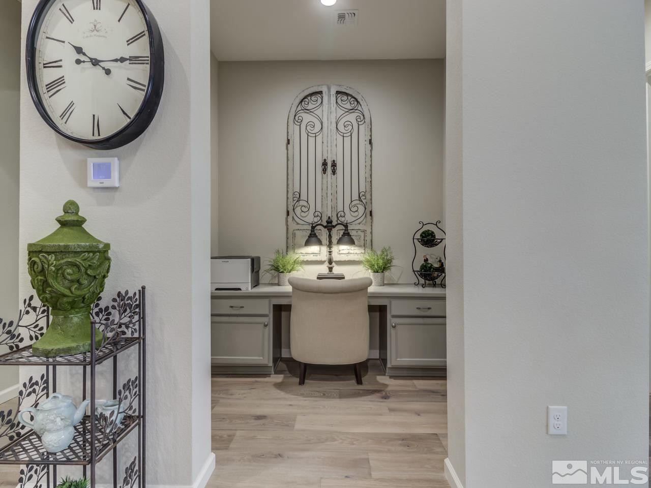 9465 Baldacci Road Reno, NV 89521 - Photo 9 of 25 a view of a hallway with entryway