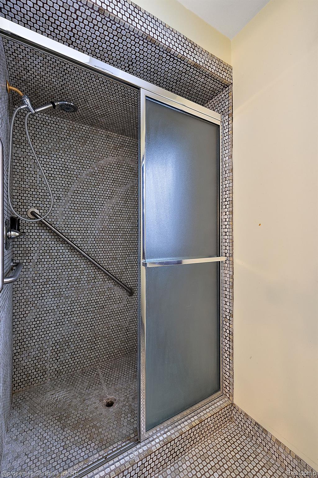 74 Belle Meade Road Grosse Pointe, MI 48236 - Photo 42 of 50 Gallery Image 42