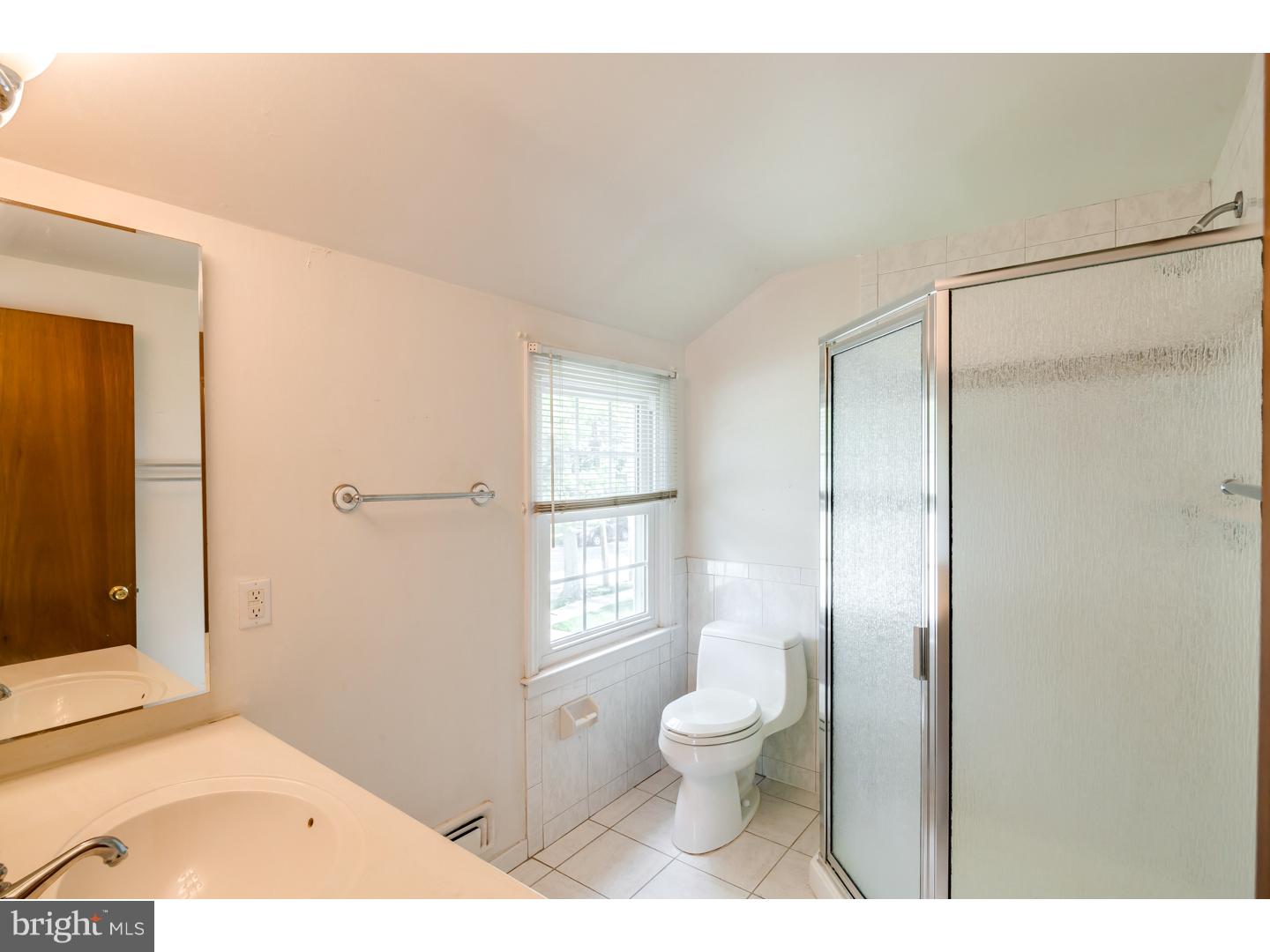 121 Farmington Road Cherry Hill, NJ 08034 - Photo 17 of 25 Gallery Image 17
