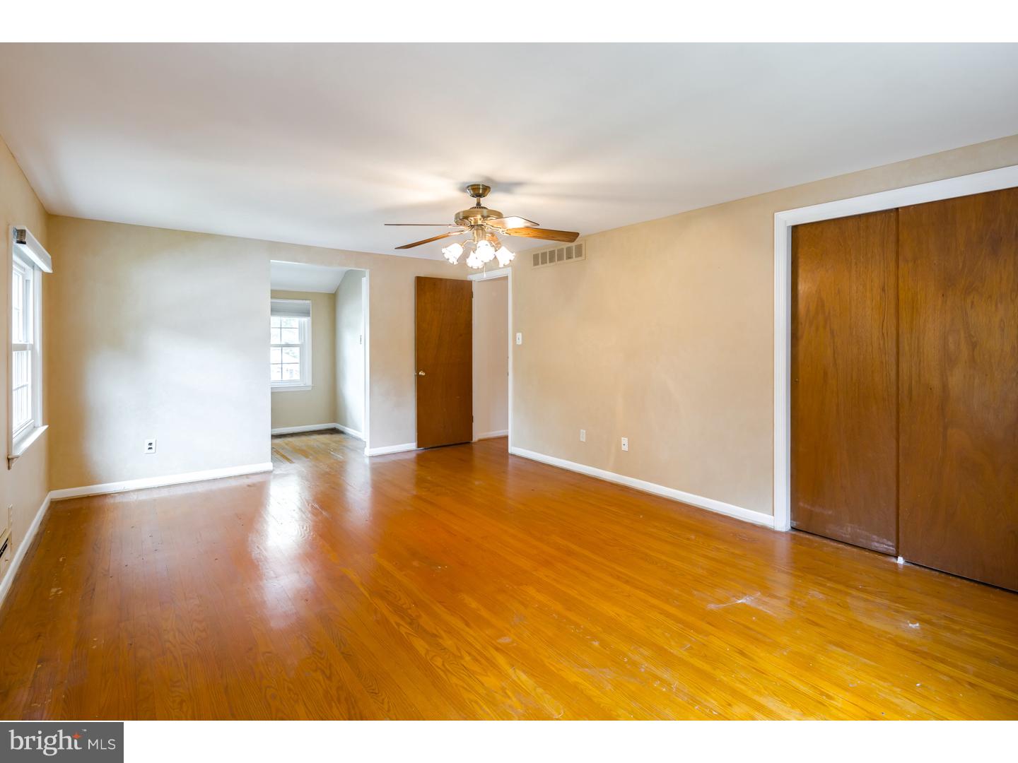 121 Farmington Road Cherry Hill, NJ 08034 - Photo 19 of 25 Gallery Image 19
