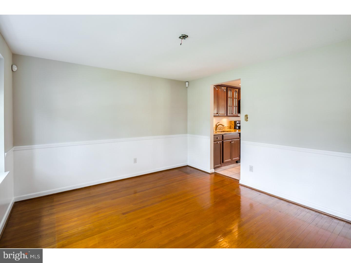 121 Farmington Road Cherry Hill, NJ 08034 - Photo 5 of 25 Gallery Image 5