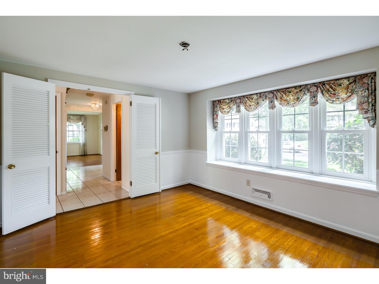 121 Farmington Road Cherry Hill, NJ 08034 - Photo 6 of 25 Gallery Image 6
