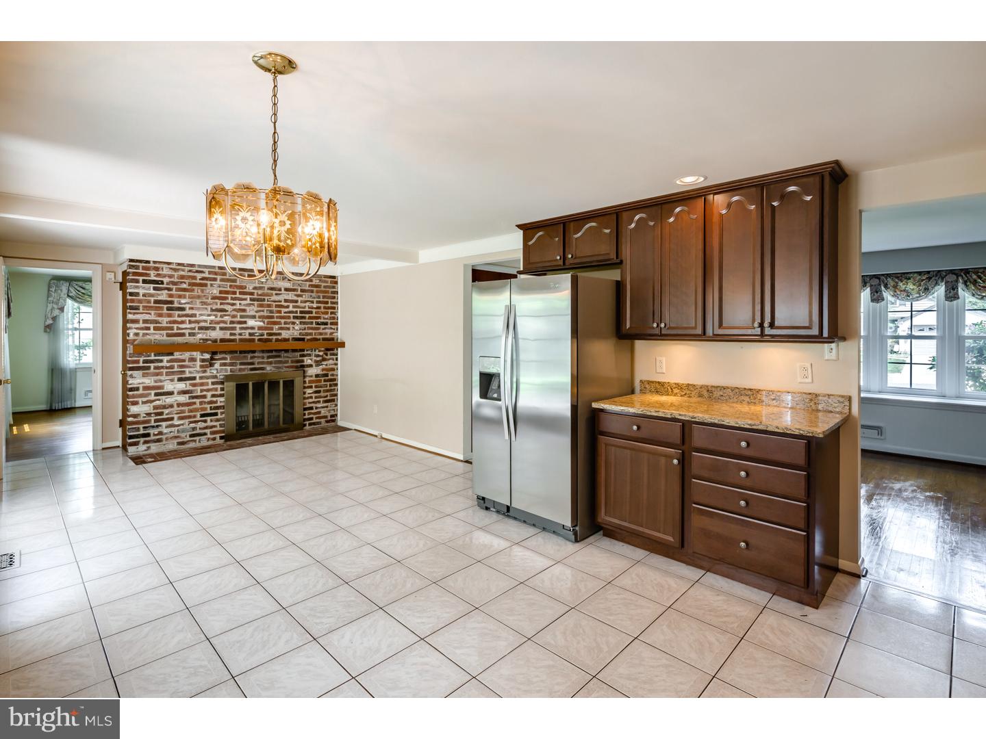 121 Farmington Road Cherry Hill, NJ 08034 - Photo 8 of 25 Gallery Image 8