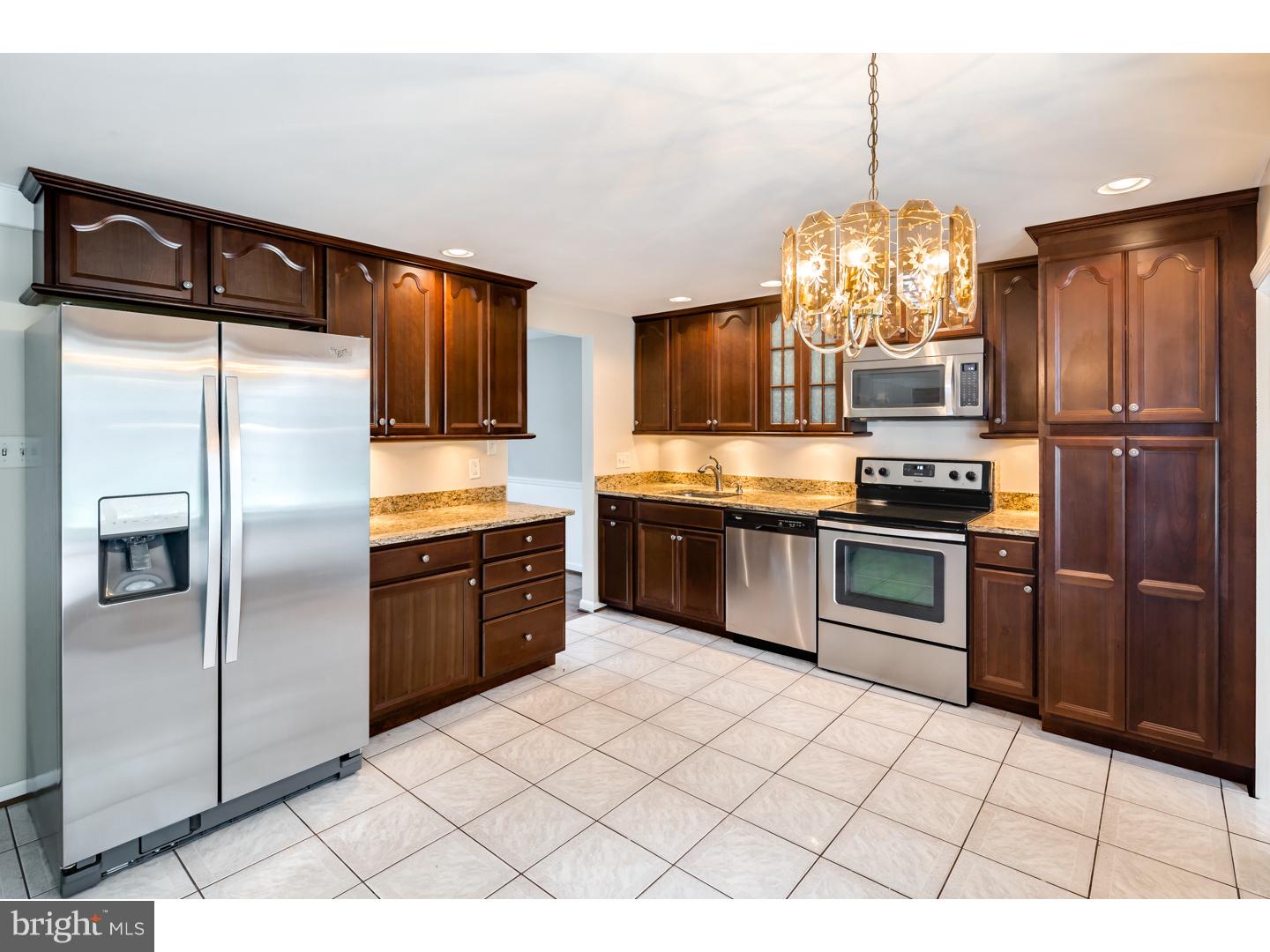 121 Farmington Road Cherry Hill, NJ 08034 - Photo 9 of 25 Gallery Image 9
