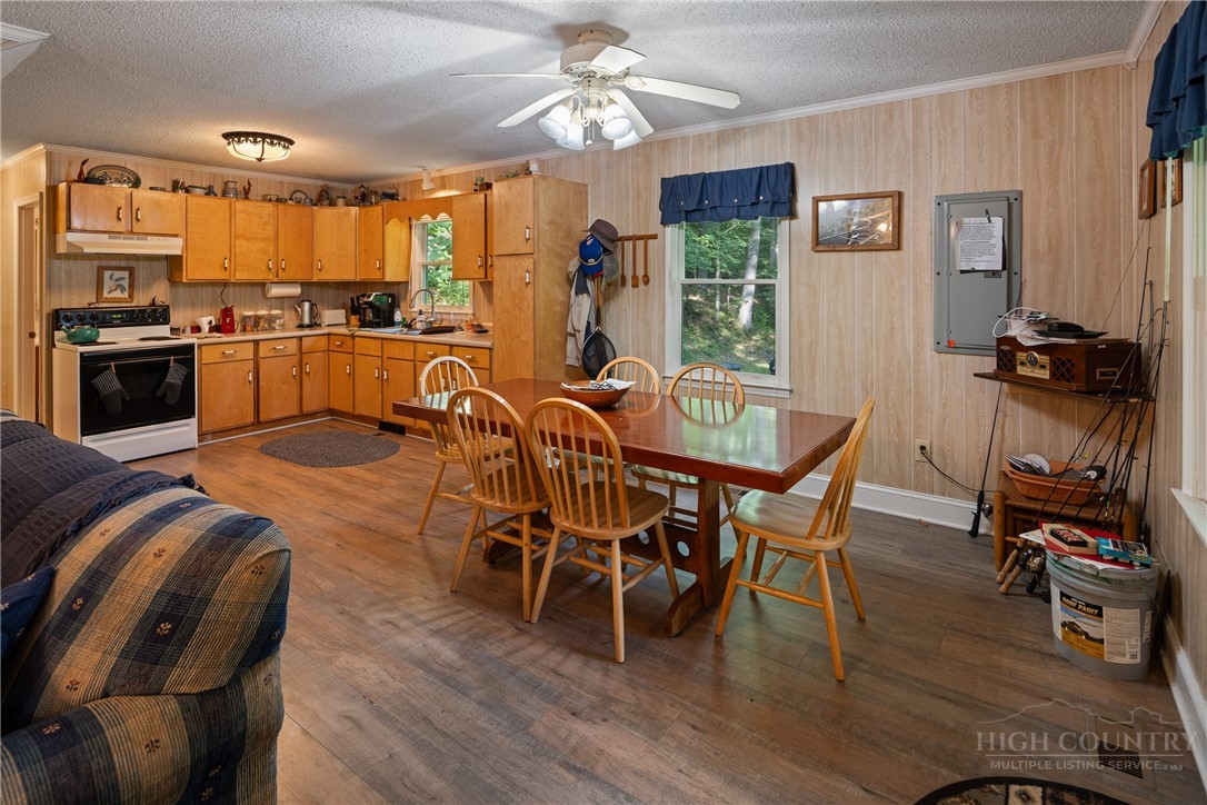 273 Rhymer Branch Road Deep Gap, NC 28618 - Photo 5 of 25