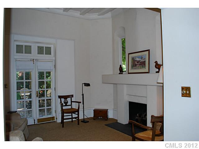 1923 Queens Road, Unit 1923 Charlotte, NC 28207 - Photo 8 of 10 Gallery Image 8