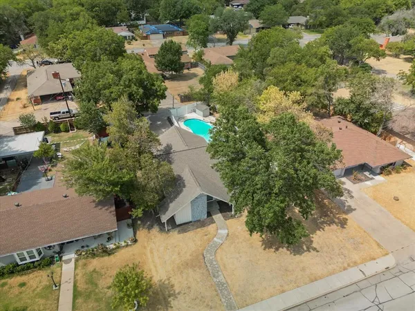 $380,000 | 742 Austrian Road, Grand Prairie, TX 75050