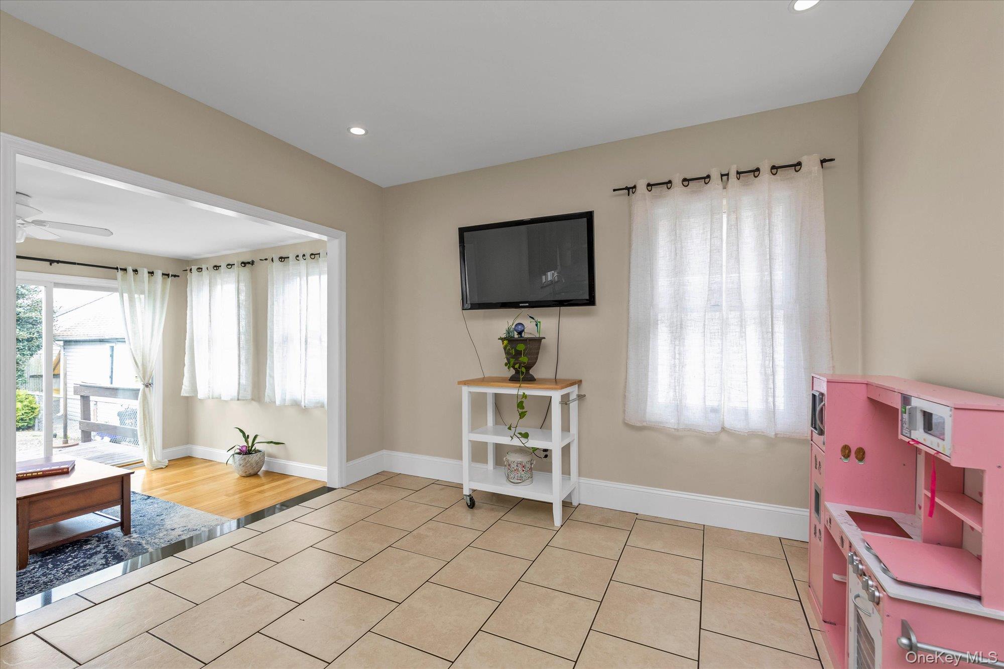 3080 Roxbury Road Oceanside, NY 11572 - Photo 12 of 21