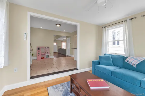 $649,000 | 3080 Roxbury Road, Oceanside, NY 11572