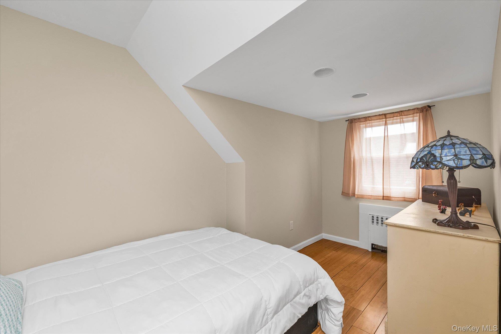 3080 Roxbury Road Oceanside, NY 11572 - Photo 18 of 21
