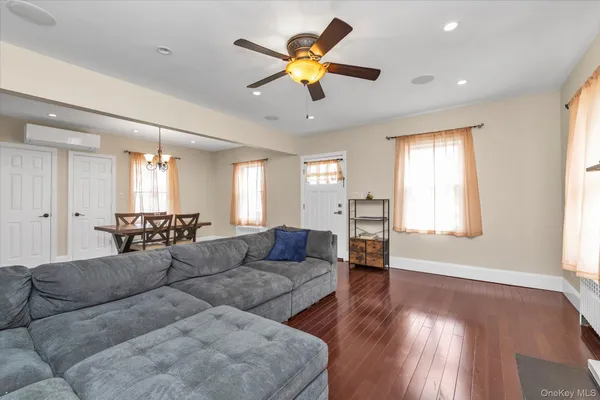 $649,000 | 3080 Roxbury Road, Oceanside, NY 11572