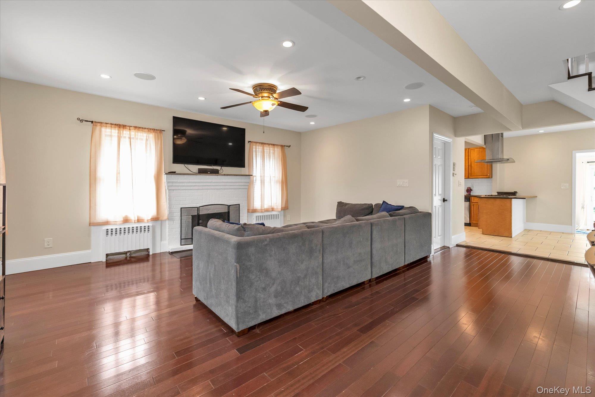 3080 Roxbury Road Oceanside, NY 11572 - Photo 5 of 21