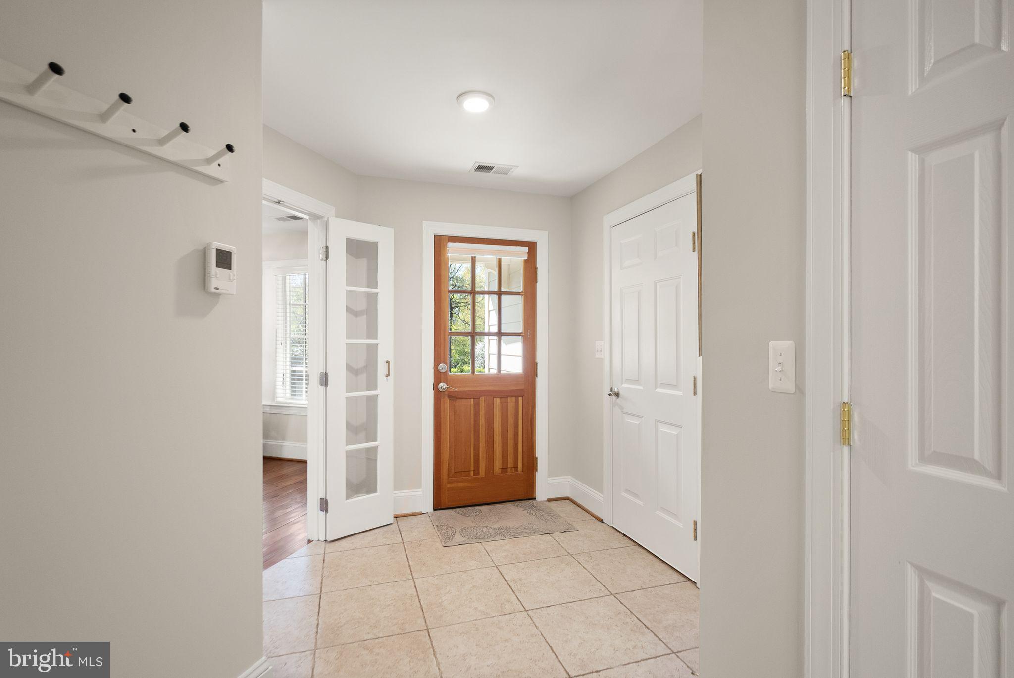 11809 Wayland Street Oakton, VA 22124 - Photo 20 of 97 Side door entrance