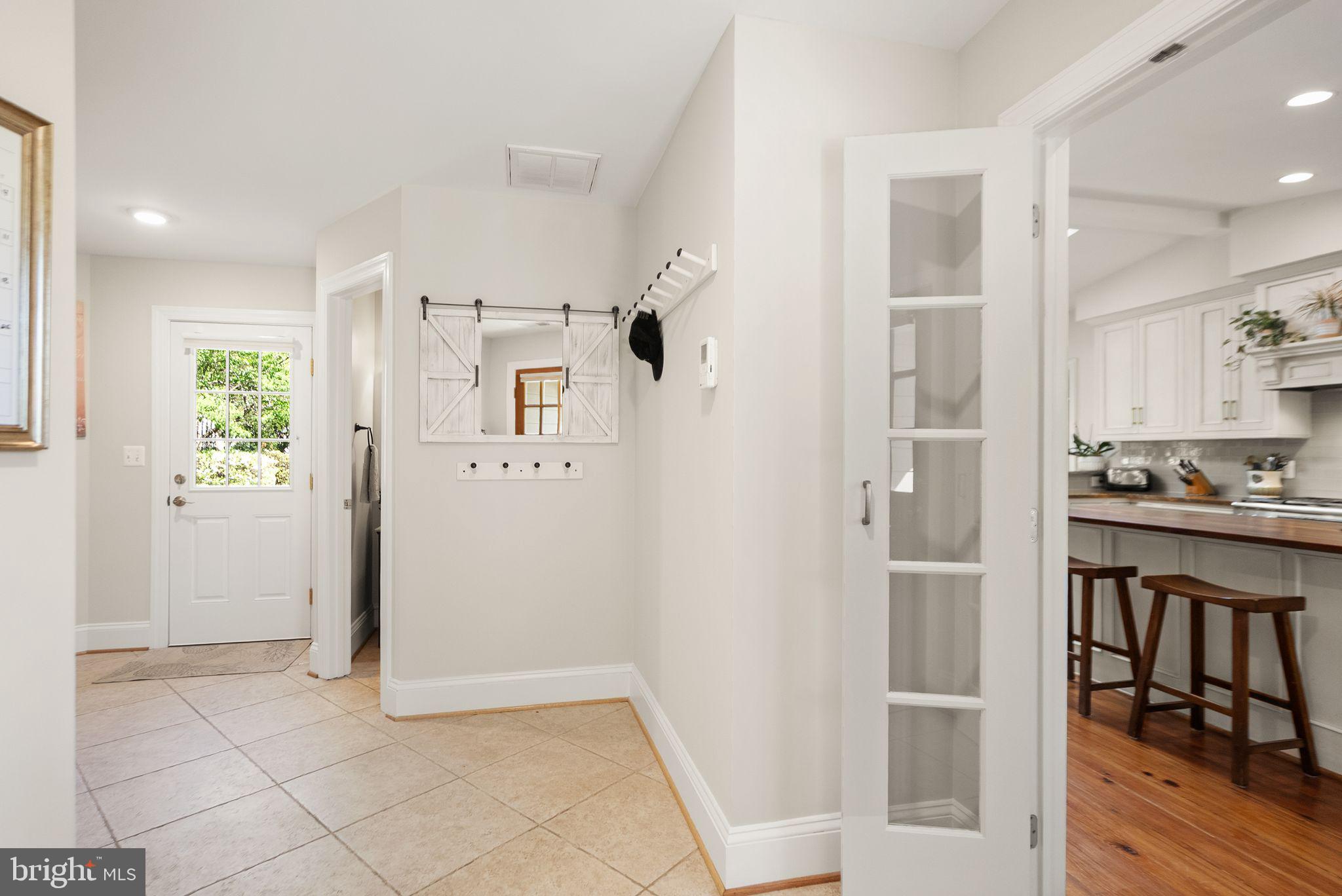 11809 Wayland Street Oakton, VA 22124 - Photo 21 of 97 Mud room