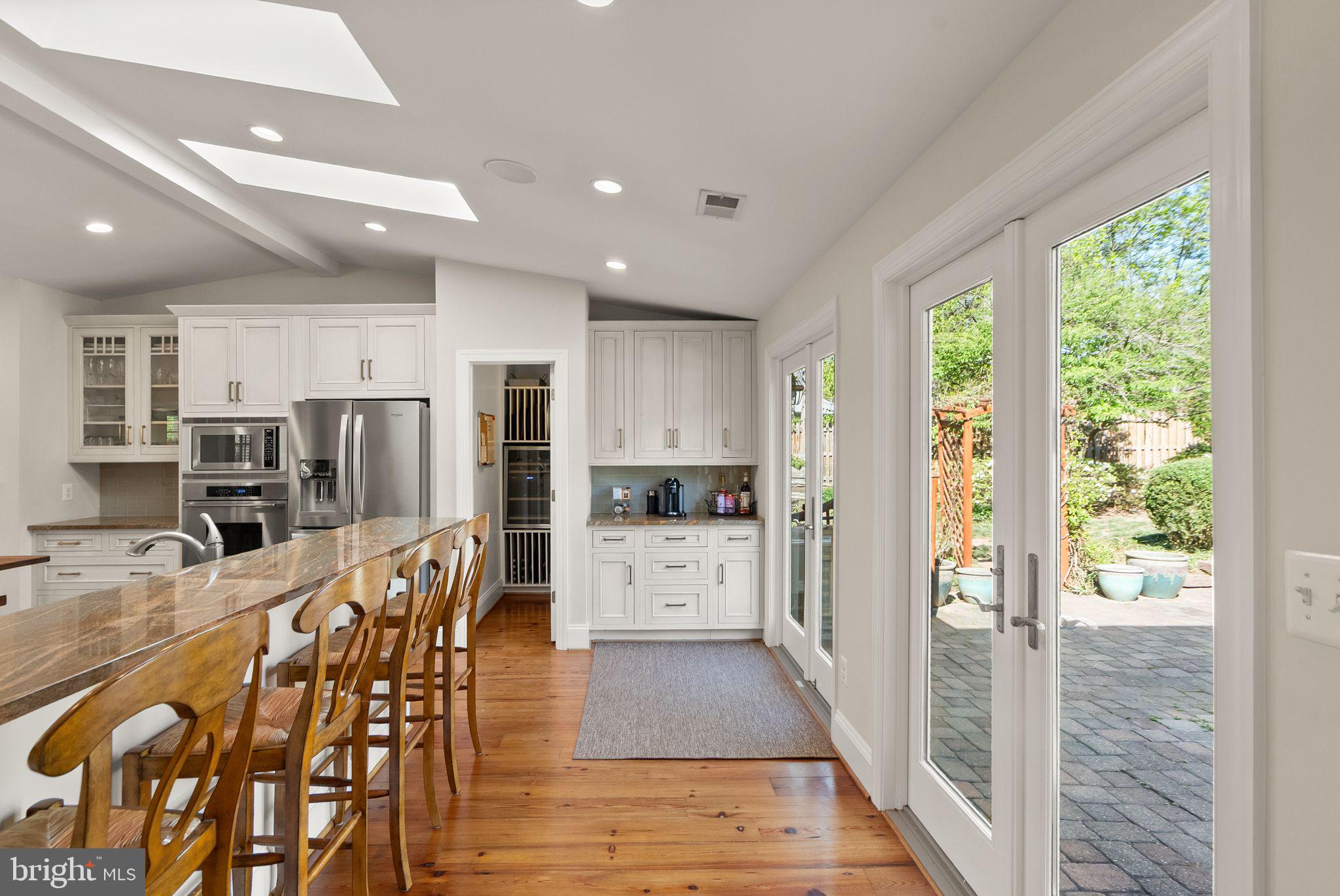 11809 Wayland Street Oakton, VA 22124 - Photo 23 of 97 So much natural light!