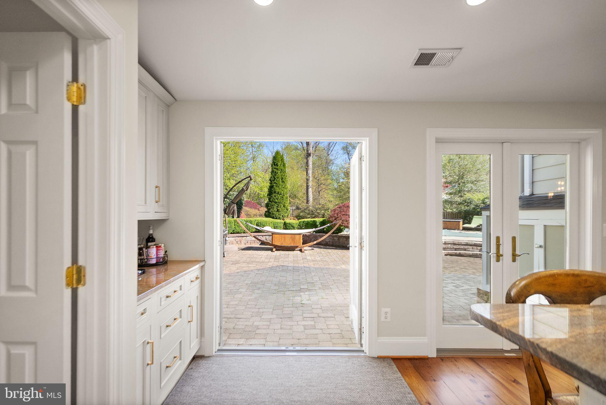 11809 Wayland Street Oakton, VA 22124 - Photo 27 of 97