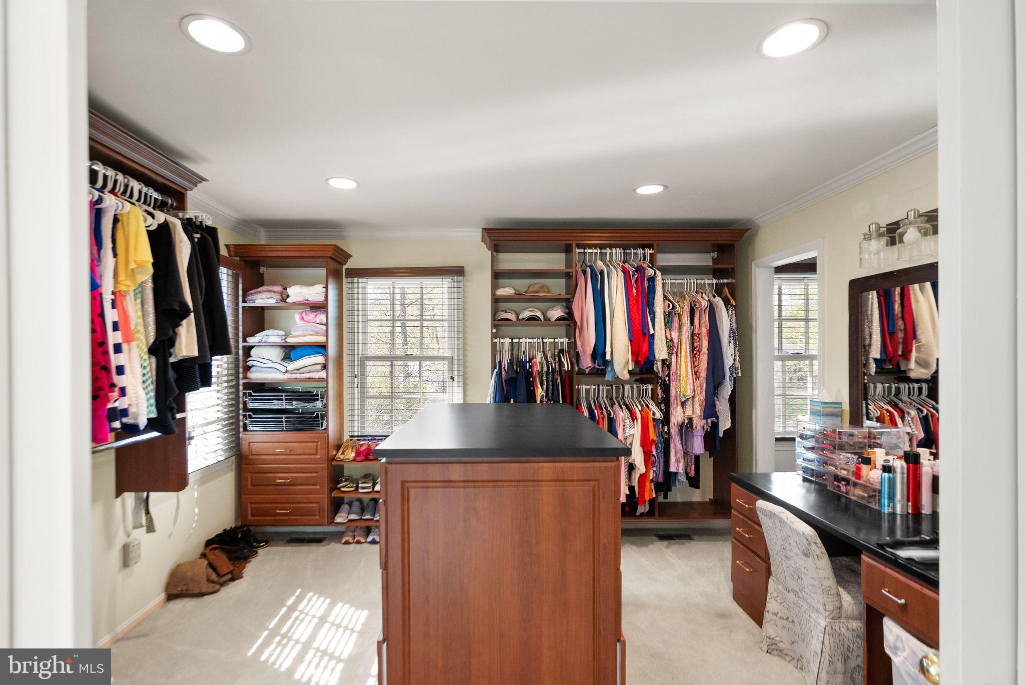 11809 Wayland Street Oakton, VA 22124 - Photo 40 of 97 Primary custom closet