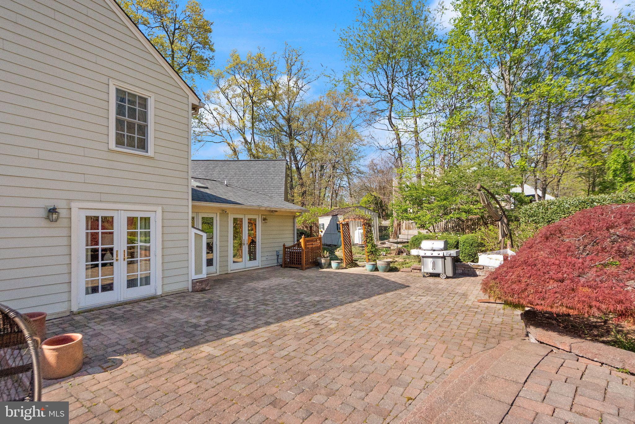 11809 Wayland Street Oakton, VA 22124 - Photo 71 of 97 Patio, perfect for hosting