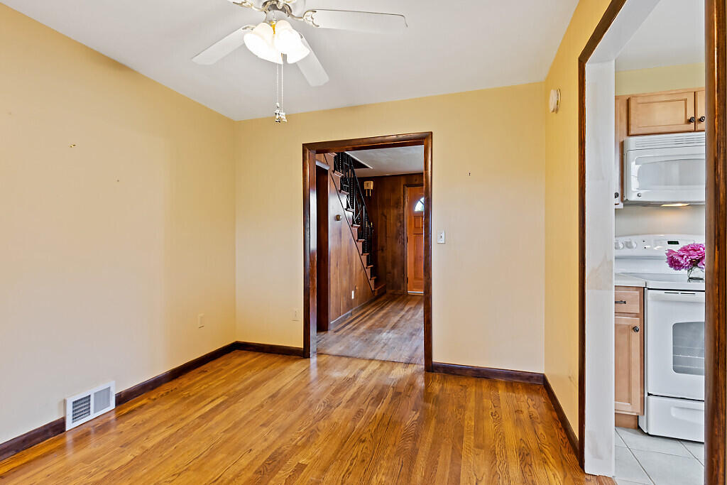 67 River Road Benton, ME 04901 - Photo 10 of 41 35_BP5A2957_DxO_mls