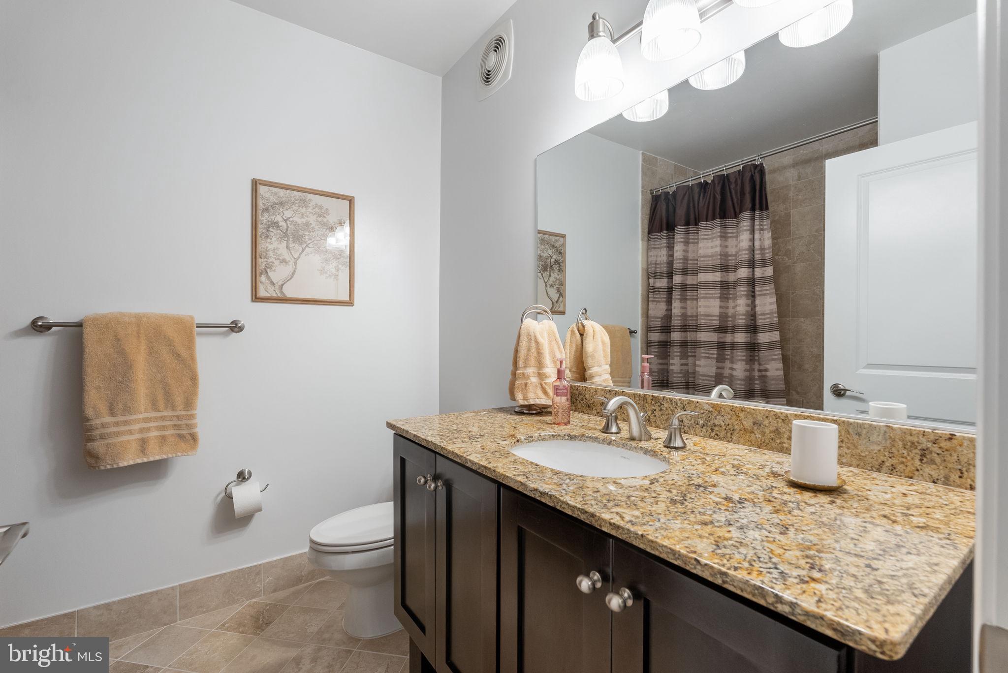 1418 North Rhodes Street, Unit B423 Arlington, VA 22209 - Photo 21 of 36 Second modern full bath on bedroom level