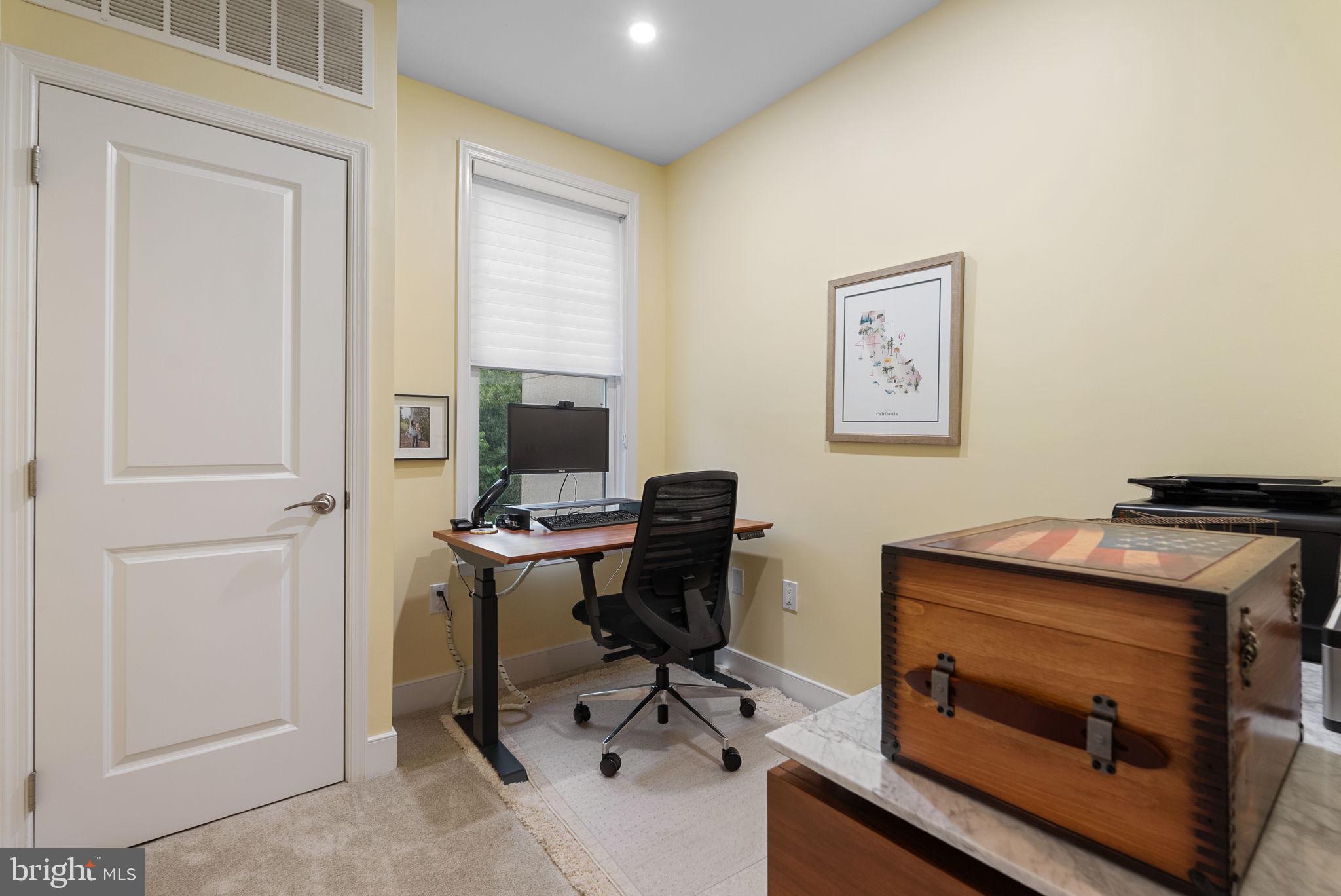 1418 North Rhodes Street, Unit B423 Arlington, VA 22209 - Photo 22 of 36 Home office with a window