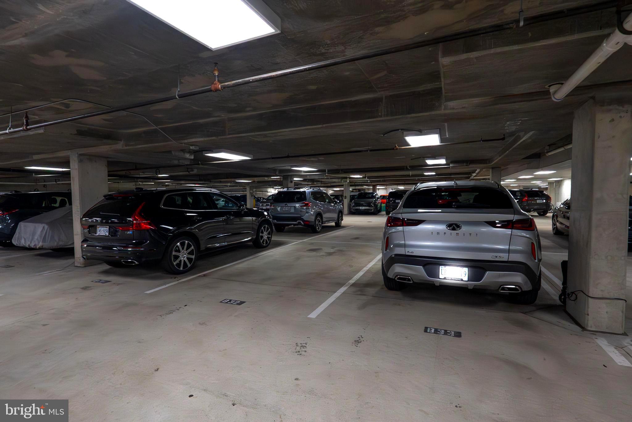 1418 North Rhodes Street, Unit B423 Arlington, VA 22209 - Photo 31 of 36 Secure well list garage