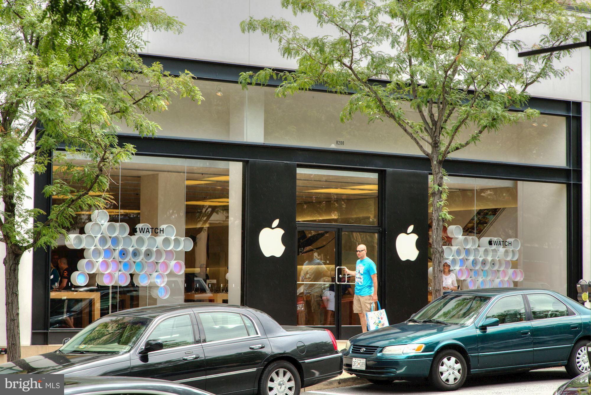 1418 North Rhodes Street, Unit B423 Arlington, VA 22209 - Photo 32 of 36 Apple Store close by in Clarendon