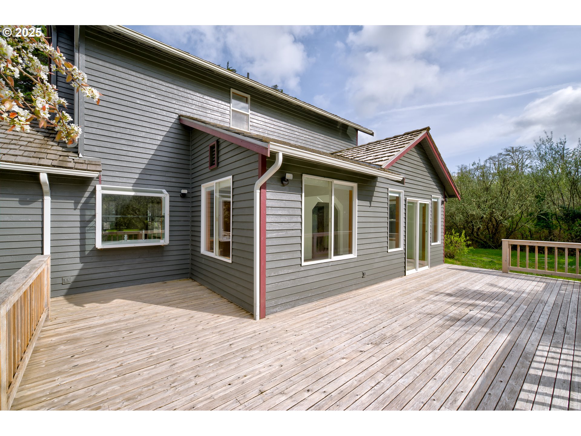 34009 Territory Road Oysterville, WA 98641 - Photo 8 of 39