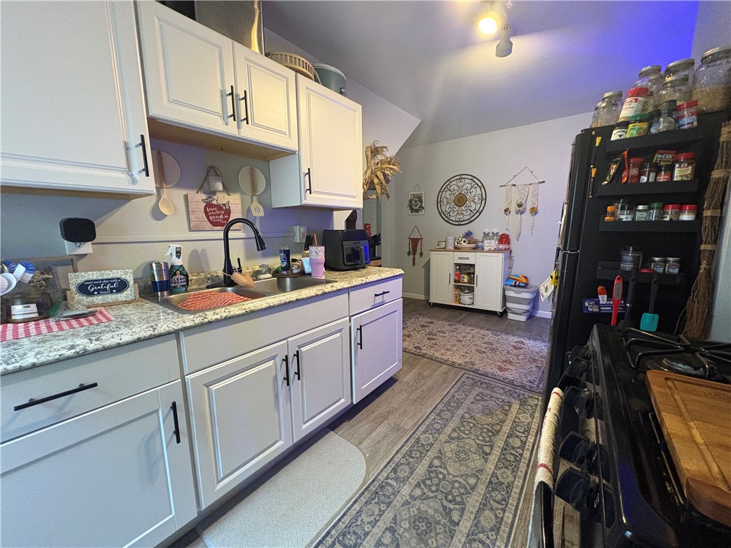 268 Chestnut Street Oneonta, NY 13820 - Photo 3 of 25