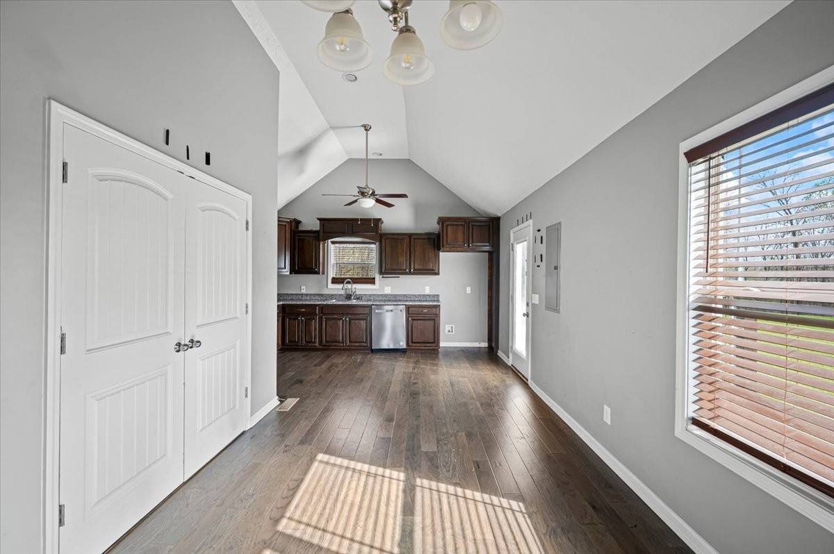 1689 Taurus Farm Road Lafayette, TN 37083 - Photo 7 of 41