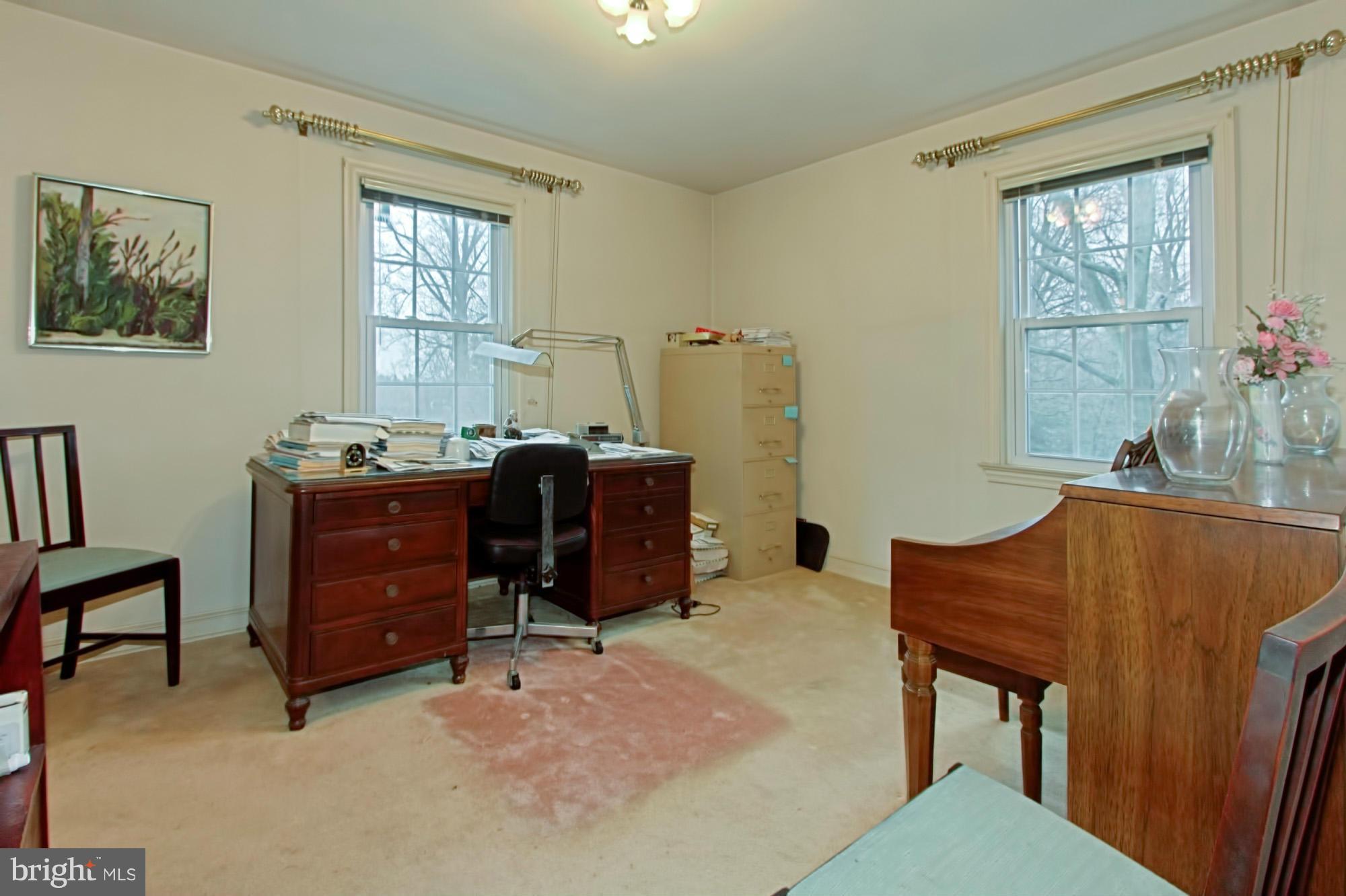 801 Ridge Place Falls Church, VA 22046 - Photo 18 of 30 Family Room