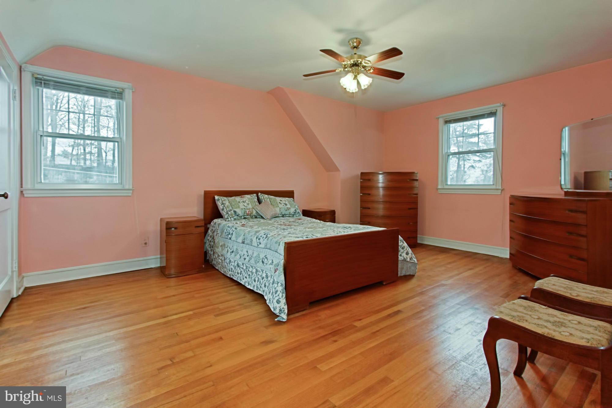 801 Ridge Place Falls Church, VA 22046 - Photo 20 of 30 Bedroom (Master)
