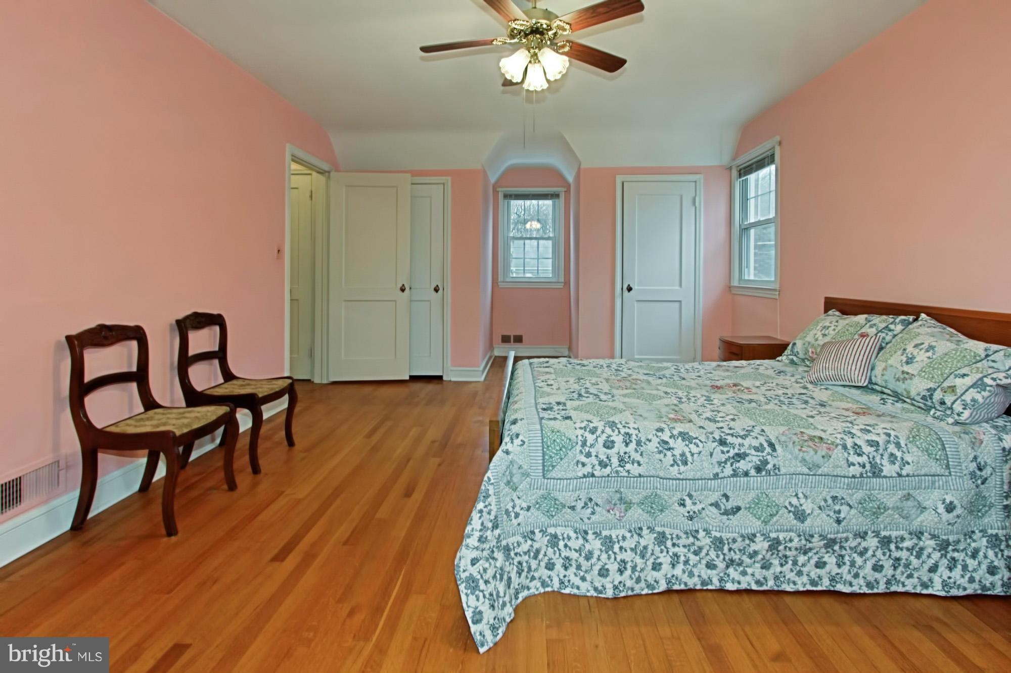 801 Ridge Place Falls Church, VA 22046 - Photo 21 of 30 Bedroom (Master)