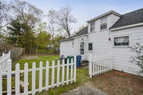 38 Bridle Road Billerica, MA 01821 - Photo 15 of 18 Gallery Image 15