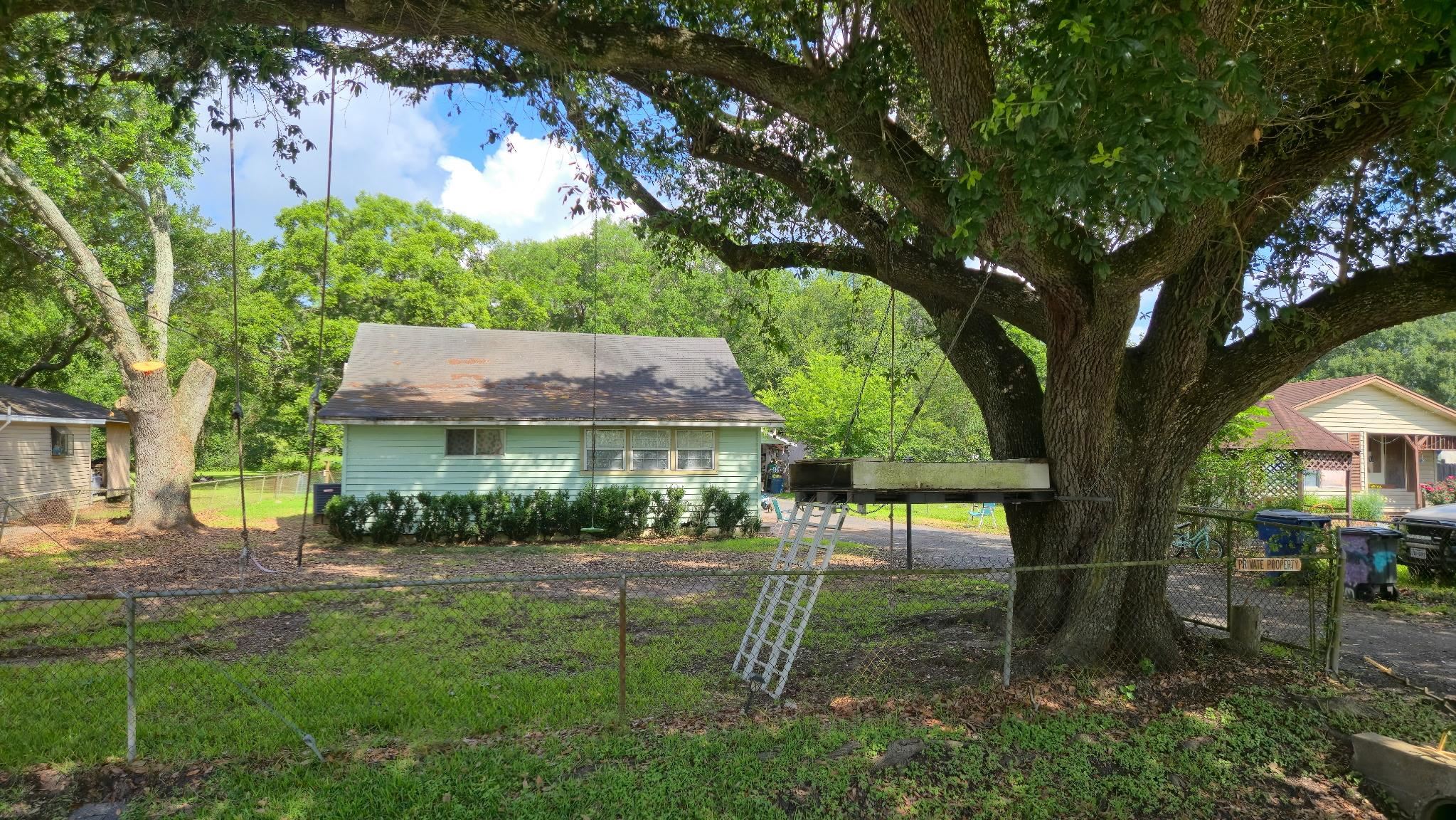 370 North Meeker Road Beaumont, TX 77713 - Photo 1 of 13