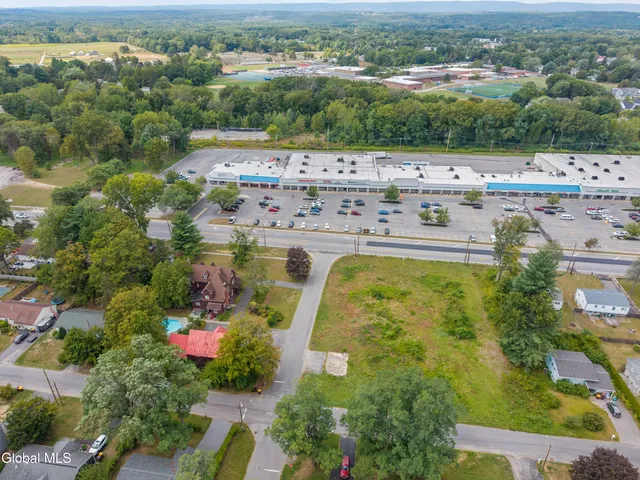 $1,200,000 | 182 Ballston Avenue, Saratoga Springs, NY 12866