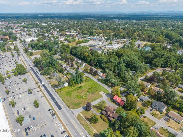 $1,200,000 | 182 Ballston Avenue, Saratoga Springs, NY 12866