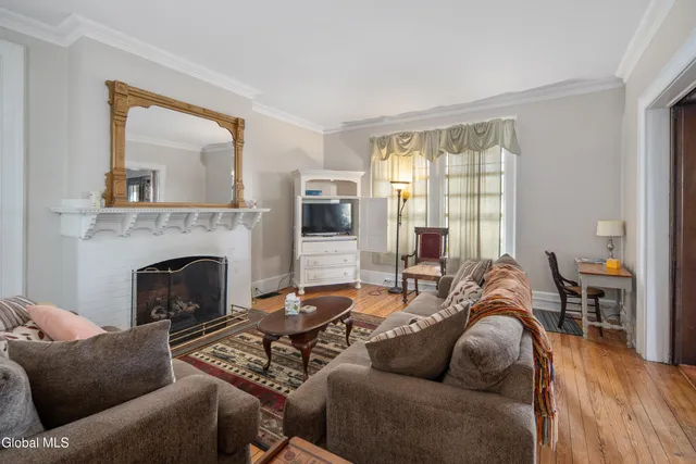 $1,200,000 | 182 Ballston Avenue, Saratoga Springs, NY 12866