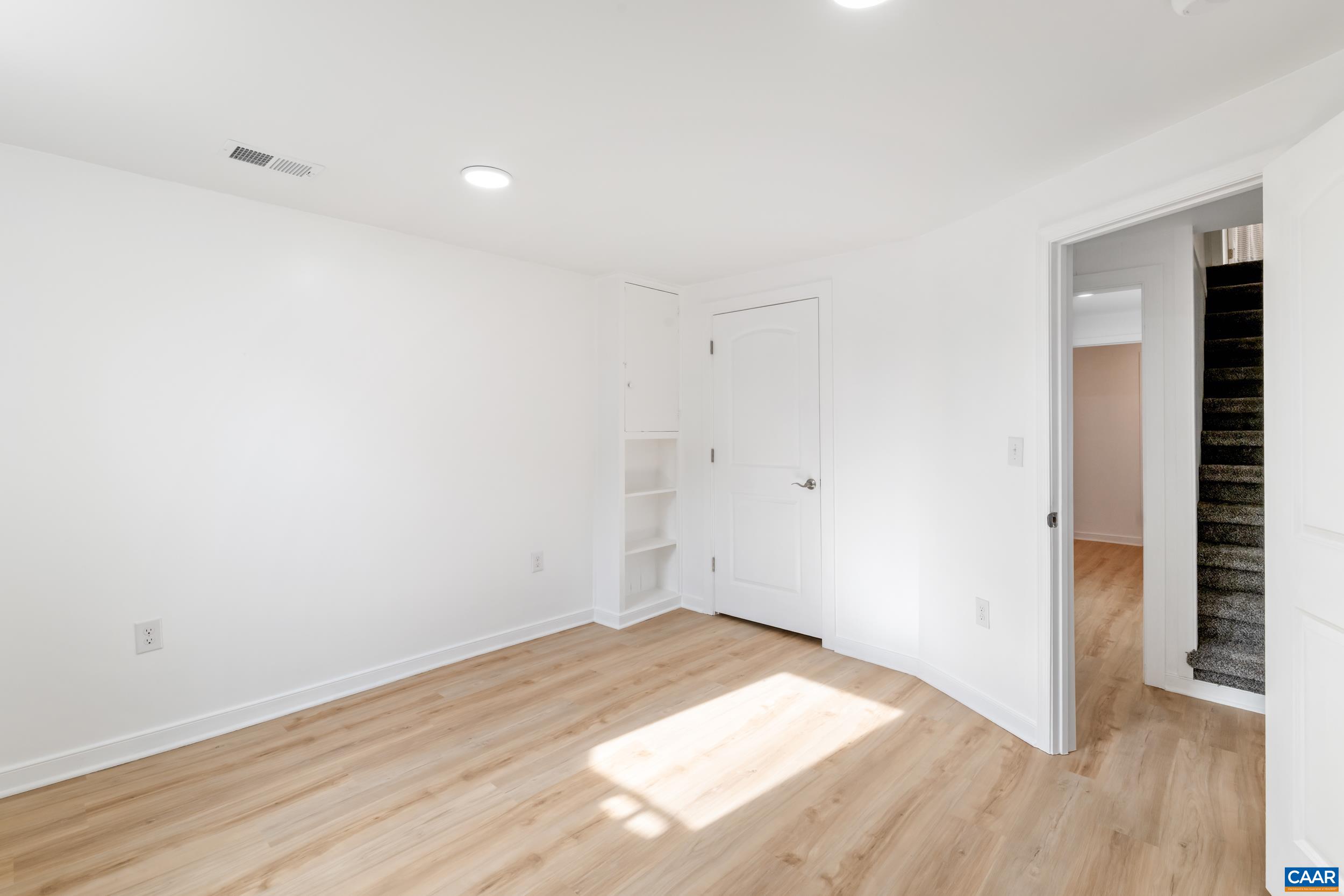 102 North Baker Street Charlottesville, VA 22903 - Photo 23 of 35