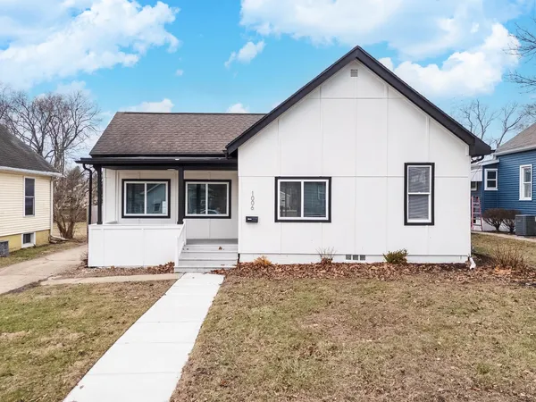 $172,000 | 1006 North Morris Avenue, Bloomington, IL 61701