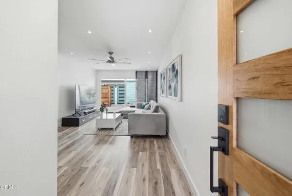 $599,900 | 29 West Elfin Green, Port Hueneme, CA 93041
