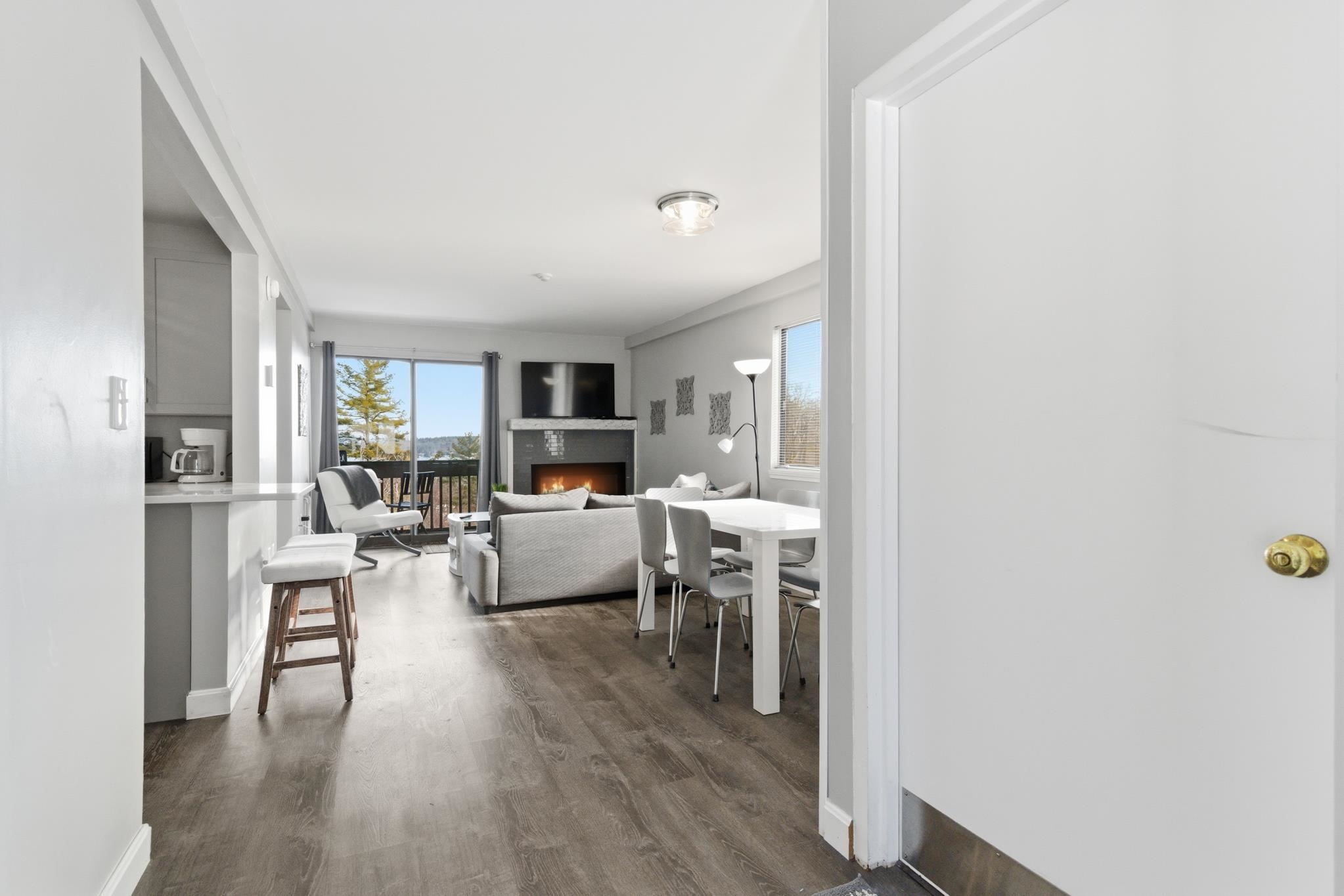 75 Treetop Circle, Unit 26 Laconia, NH 03246 - Photo 11 of 39