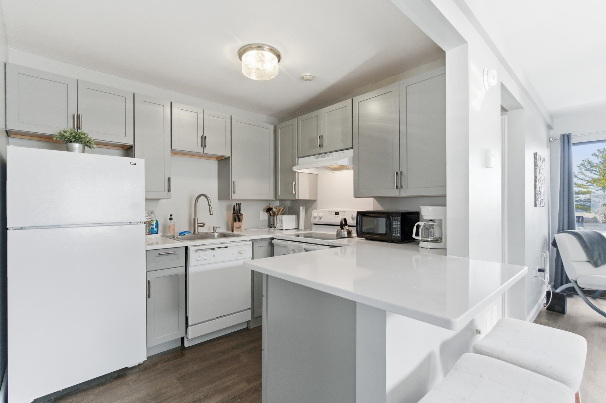 75 Treetop Circle, Unit 26 Laconia, NH 03246 - Photo 14 of 39