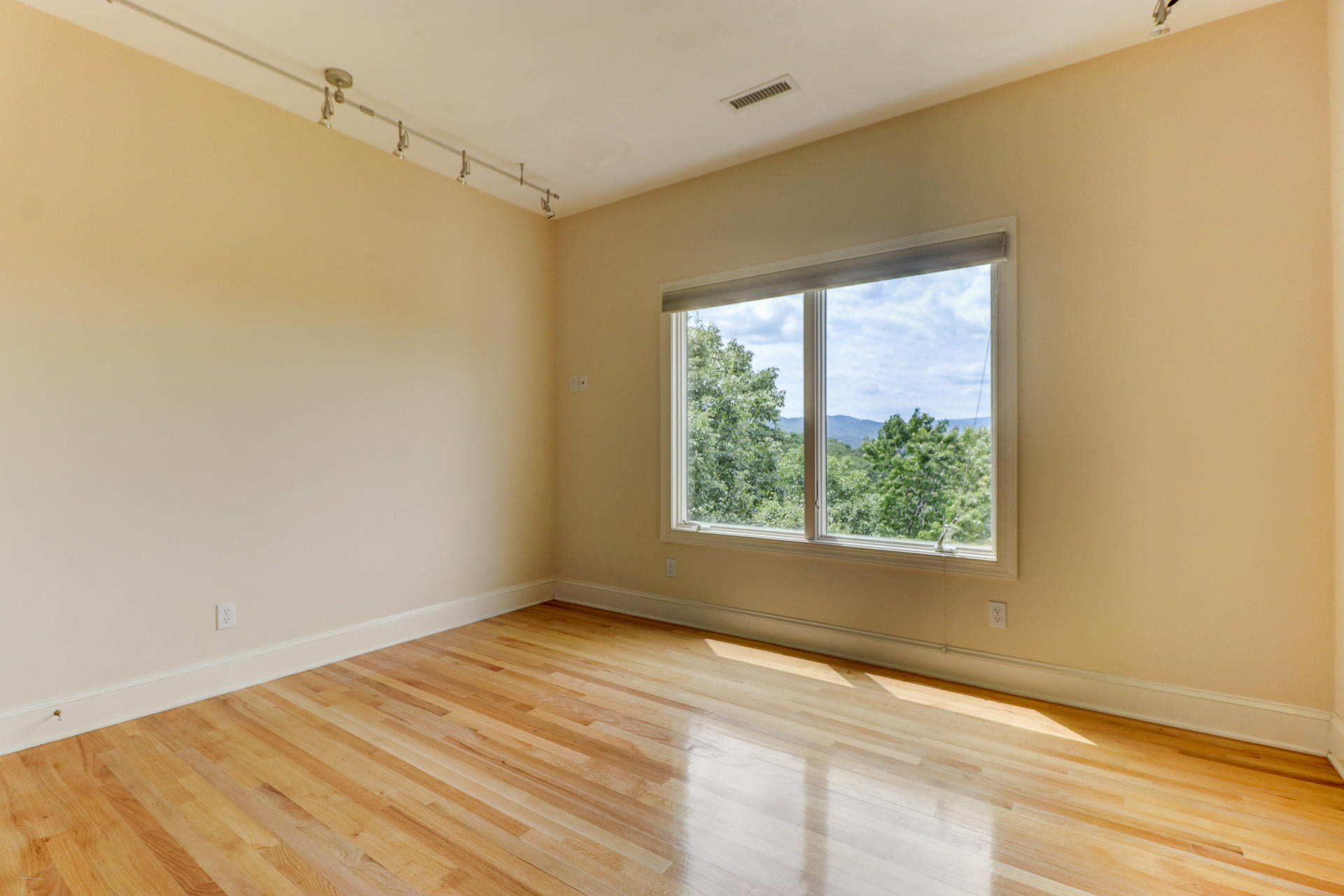 4975 Fox Ridge Road Southwest Roanoke, VA 24018 - Photo 50 of 104 Bedroom #2